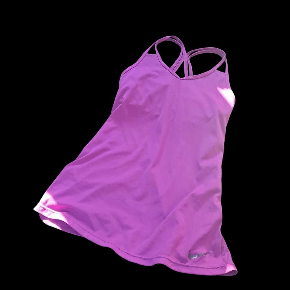 Nike tank